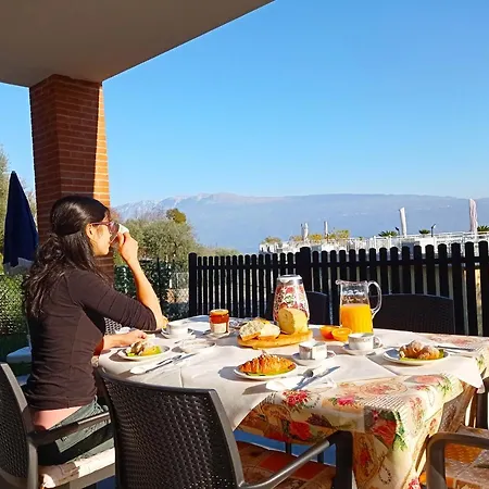 Lucia Apartament *